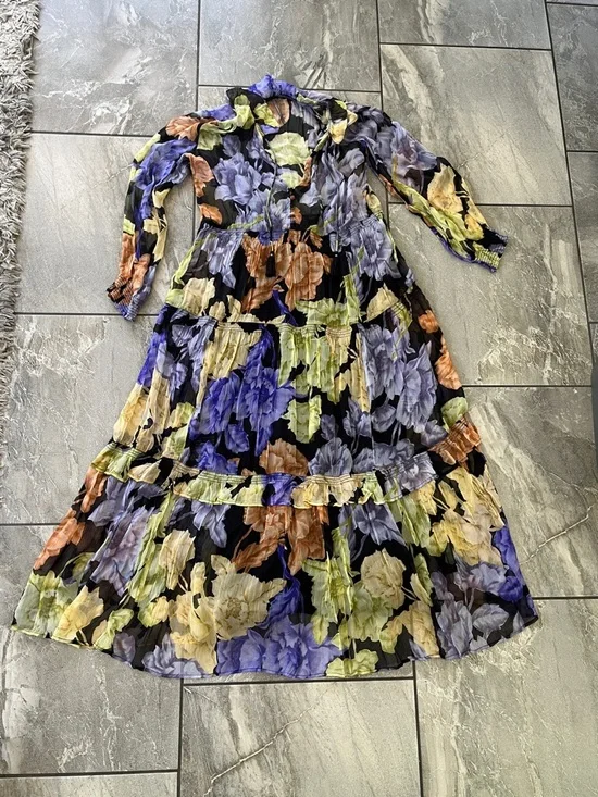 🖤Anthropologie The Marais Printed Chiffon Maxi Dress Size Medium Tiered Ruffle - Picture 3 of 8